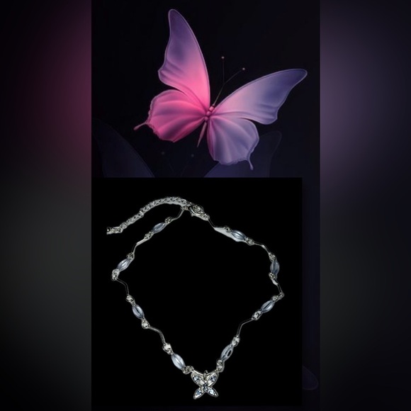 Jewelry - $2🦋Vintage Silver Butterfly Necklace🦋$2 WHEN BUNDLED WITH 3 OR MORE ITEMS